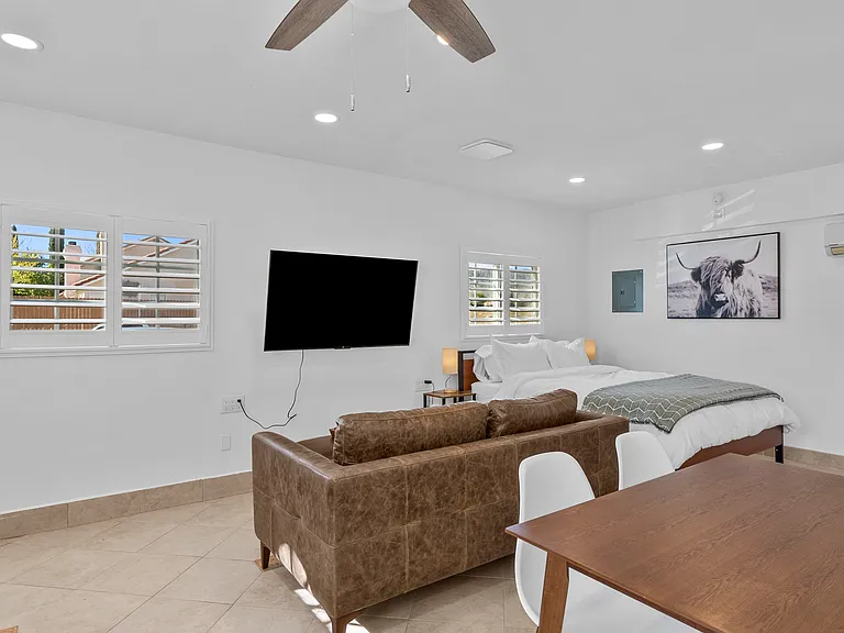 5659 W Avenue L6 — Photo 6