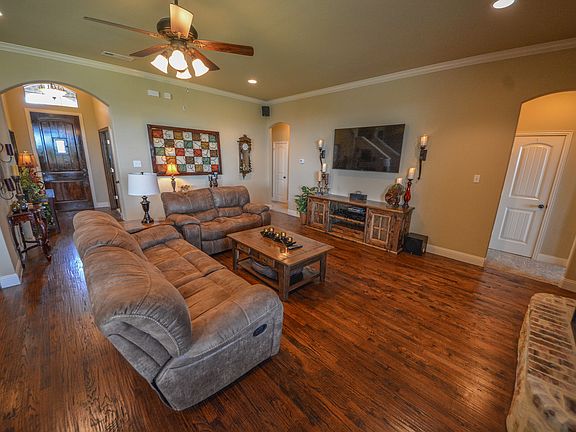 3rd image of 11008 Silver Horn Dr