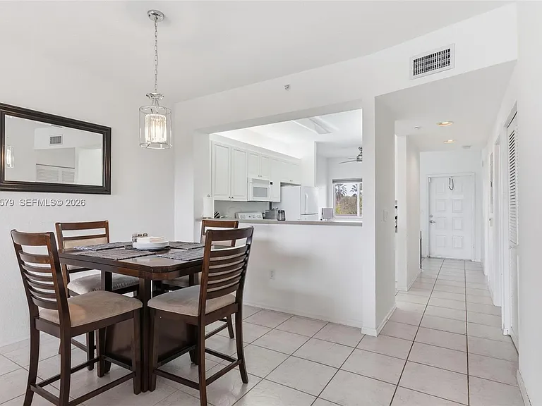 7765 Yardley Dr #313 — Photo 14