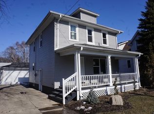 930 75th St, Kenosha, WI 53143