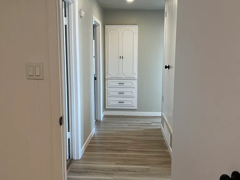 709 S Farmington Rd — Photo 4