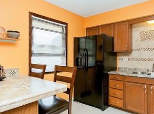 5109 Aurora Ave, Des Moines, IA 50310