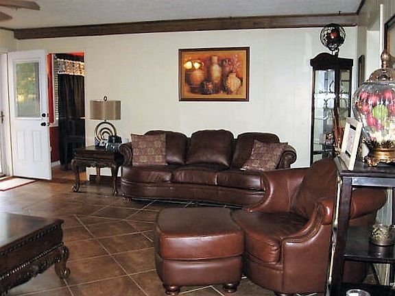 4th image of 1308 Ward Ln