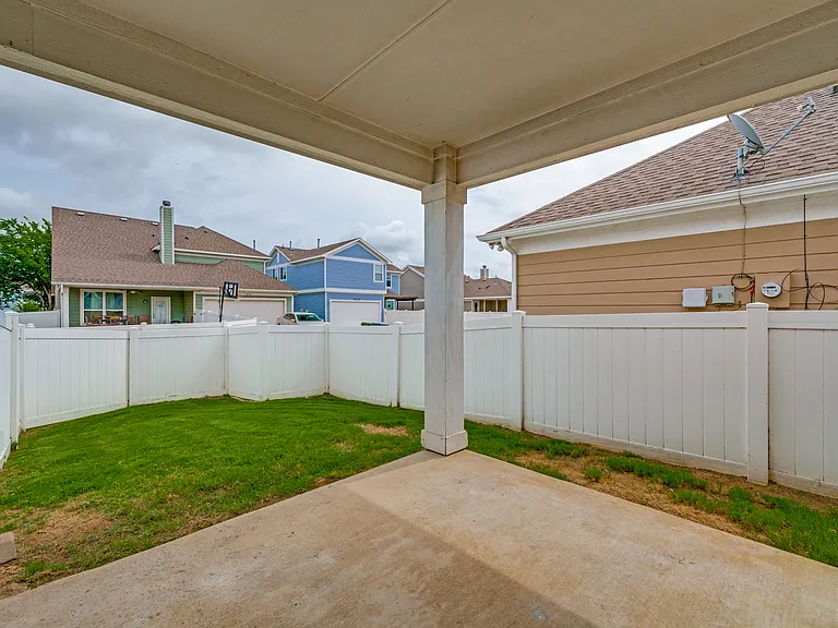 9017 Eagle Dr — Photo 18