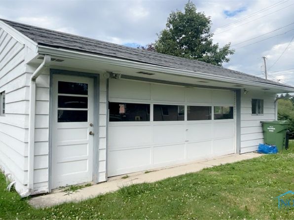 812 Loch Haven Blvd, Maumee, OH 43537