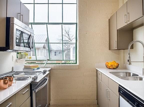 2nd image of 317 Lexington Ave #1668706