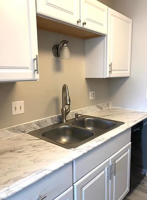 kitchen - 9560 Cornell Ln