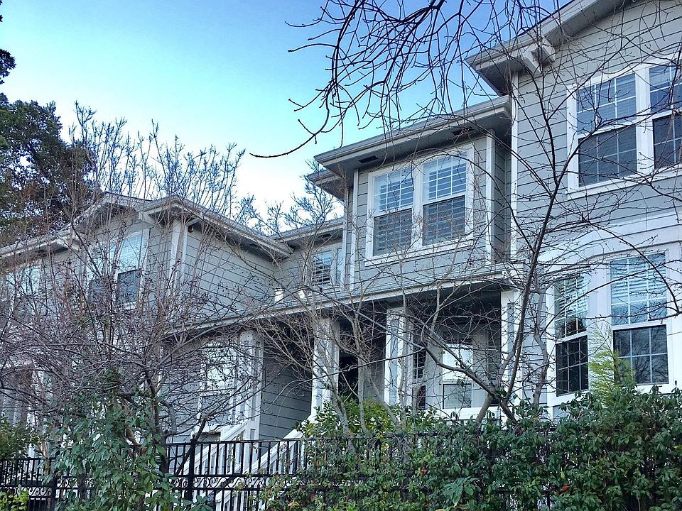 1st image of 20661 5th St Unit 3