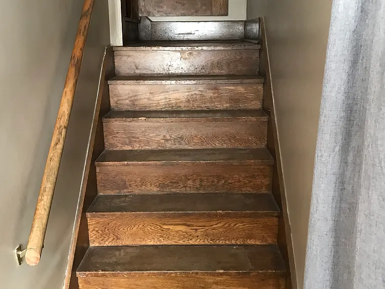 302 Schneider St SE — Photo 2