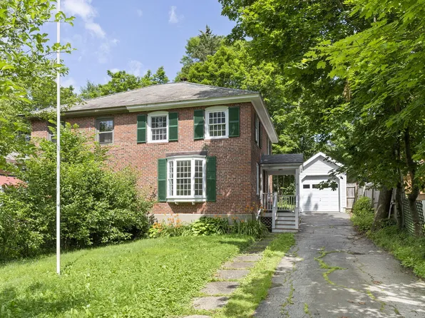 15 Valley Road, Bath, ME 04530