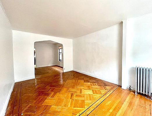 3rd image of 468 Suydam St #1