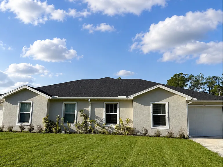 363 Greenbriar Blvd — Photo 1