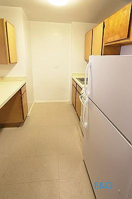 4th image of 183-11 Hillside Ave #6O