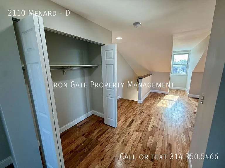 2110 Menard St #D — Photo 14
