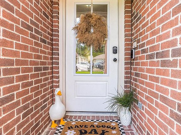 4th image of 5049 Willow Point Dr