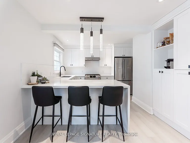 437 Watson Ave — Photo 16