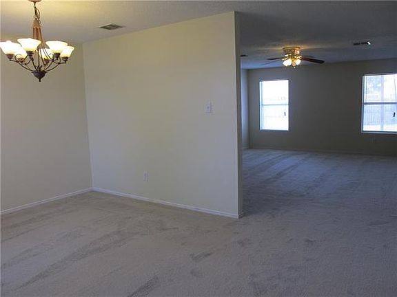 4th image of 1480 Greenbrook Dr