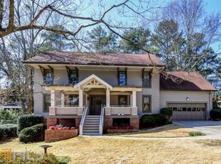 6835 Lisa Ln, Sandy Springs, GA 30338