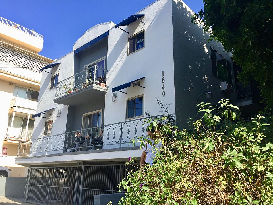 1st image of 1540 N Formosa Ave APT 9