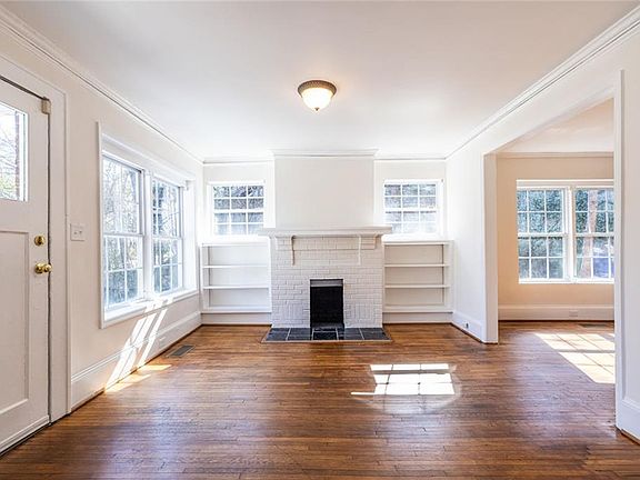 3rd image of 312 Clifton Rd NE