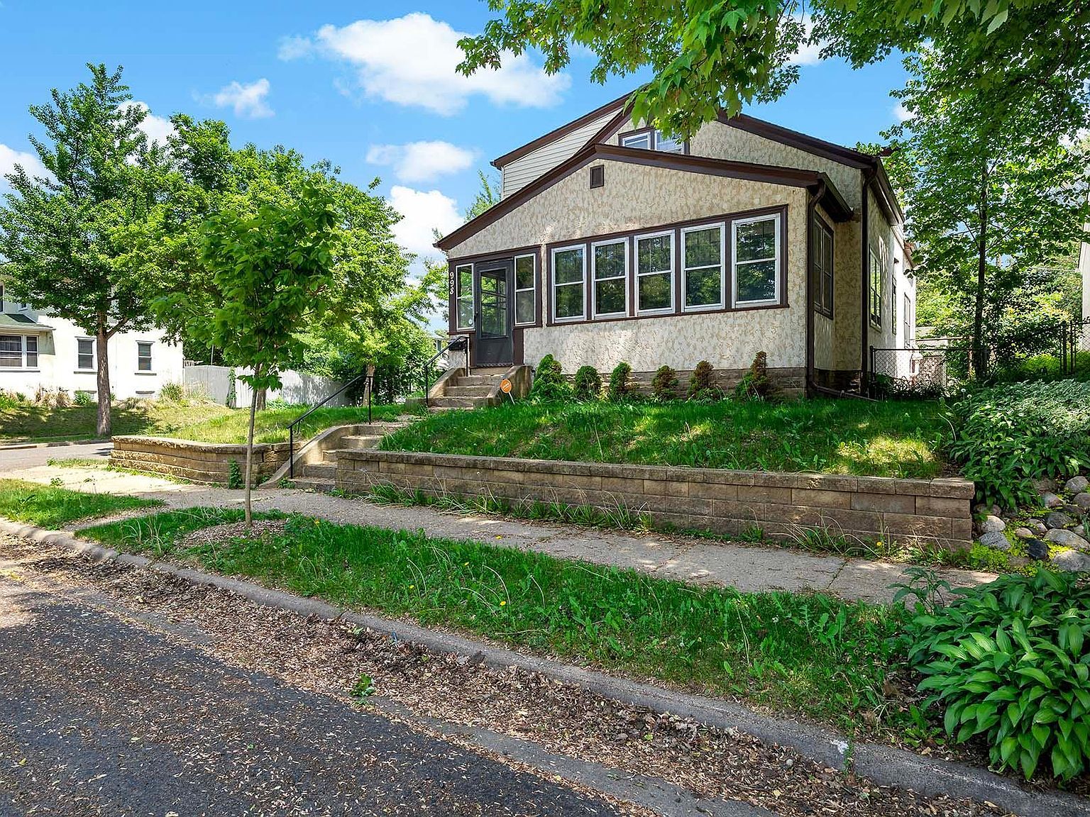 998 Ryde St, Saint Paul, MN 55103 MLS 6373410 Zillow