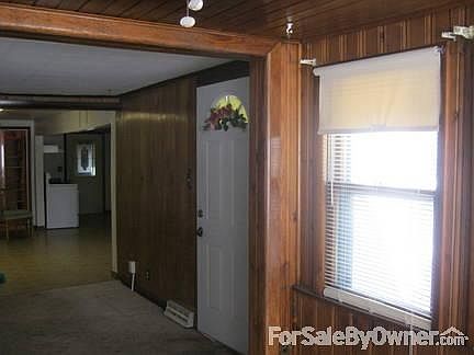 Many flowers, trees, perrenials, pines.