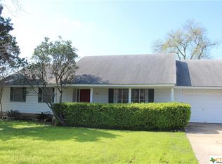 605 N Bishop St, San Marcos, TX 78666