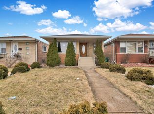 7806 La Crosse Ave, Burbank, IL 60459