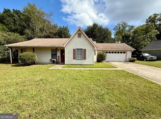 206 Westfield Dr, Warner Robins, GA 31093