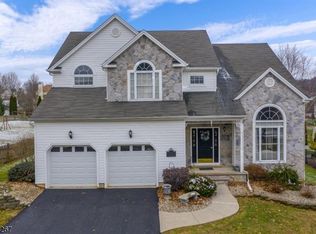 43 Kyle Dr, Phillipsburg, NJ 08865