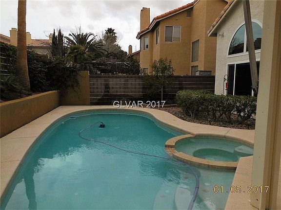 5th image of 8229 Hollow Wharf Dr