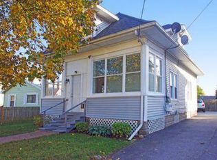 1143 Superior St, Aurora, IL 60505