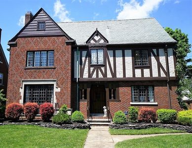 952 James Ave, Niagara Falls, NY, 14305