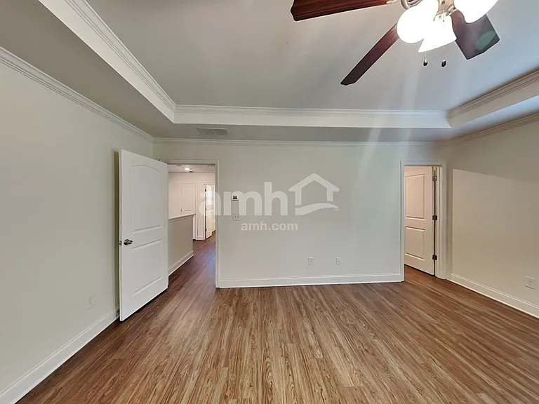 2467 Napa Valley Dr — Photo 11