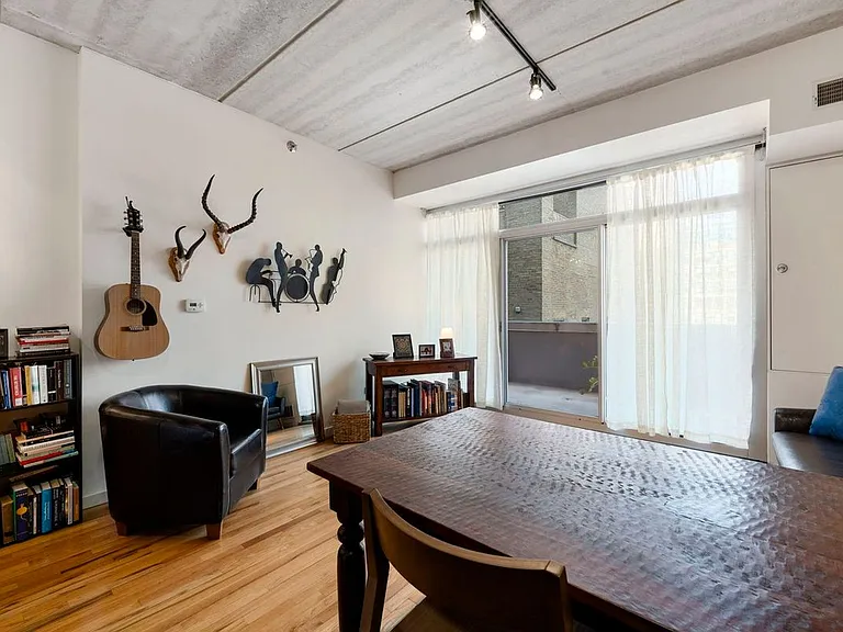 630 N Franklin St #417 — Photo 10