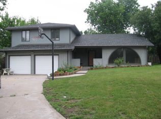 1807 Barham, Dodge City, KS 67801