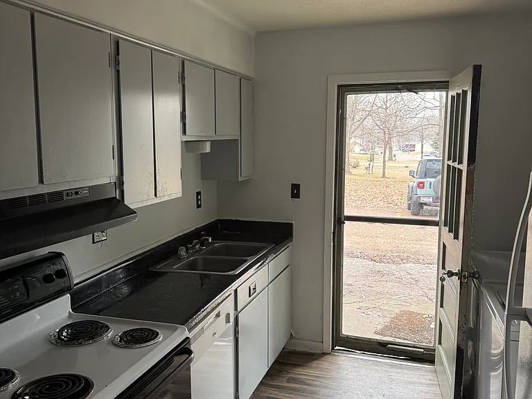 Kitchen - back entrance for Outer Units