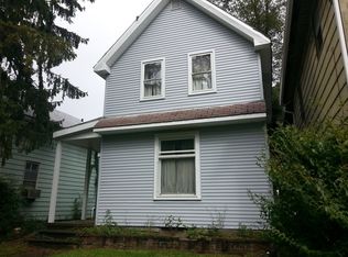 213 6th St, Elyria, OH 44035