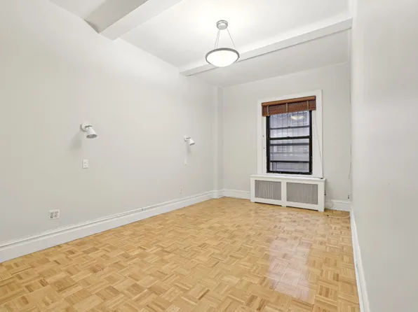 215 West 90th Street image 5 of 8