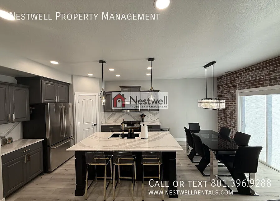 Beautifully remodeled townhome in Saratoga Springs! — Photo 2