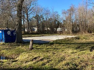 1055 Abe Ln, Vidor, TX 77662