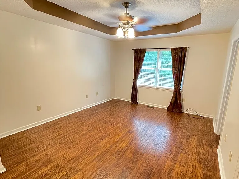 300 Pebble Creek Dr — Photo 14