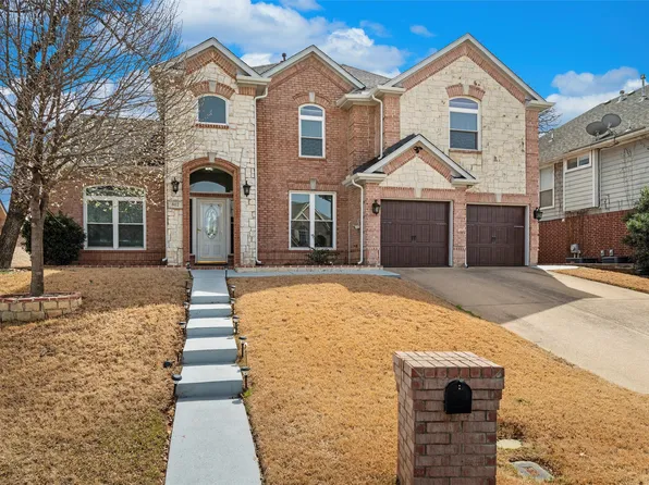 812 Forest Hollow Dr, Hurst, TX 76053