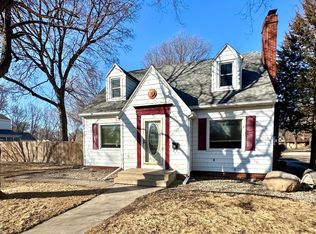 702 9th St SW, Willmar, MN 56201