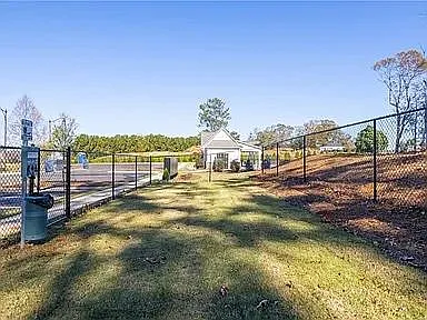 1917 Carovel Way — Photo 35