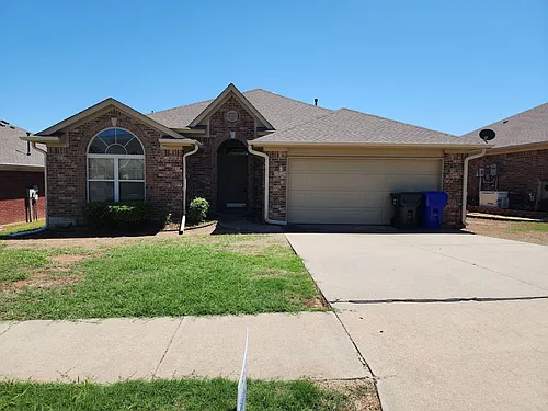 2416 Arbor Dr Photo 1