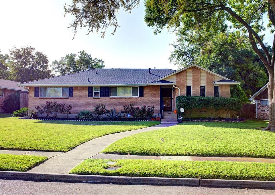 1st image of 8922 Sweetwater Dr
