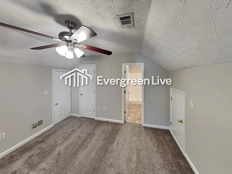 105 Hugh Dr — Photo 18