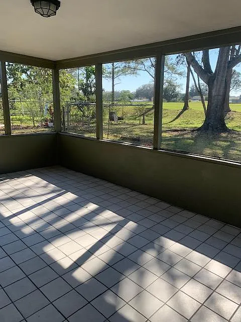 3 bed, 1118 sqft, $2,225 — Photo 4