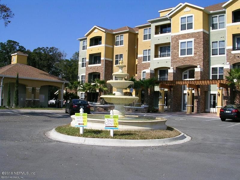 1st image of 8539 GATE Parkway W #1422